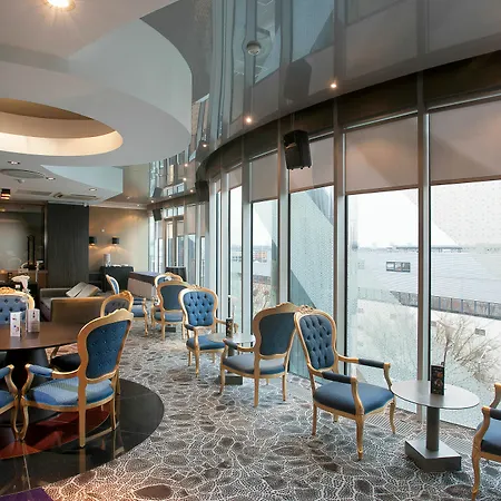 Tallink & Conference Hotell 4*