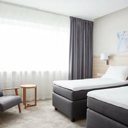 Tallink & Conference Hotell 4*