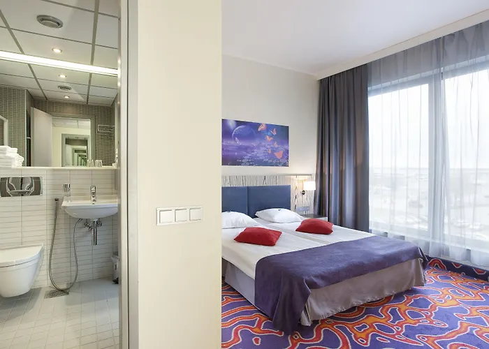 Tallink & Conference Hotell 4*