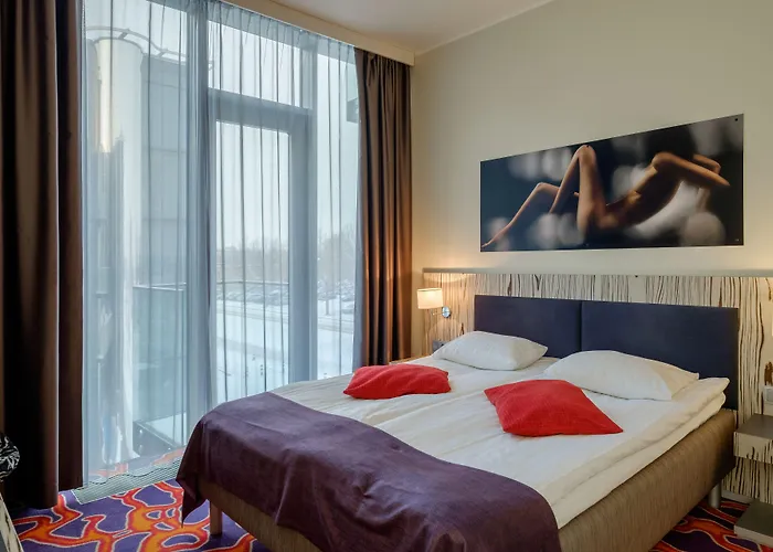 Tallink & Conference Hotell 4*